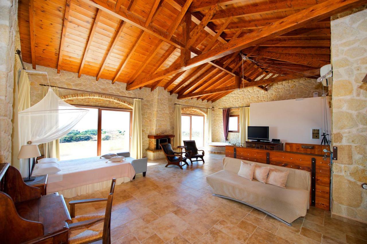 Villa Petrino Halikounas Exterior photo